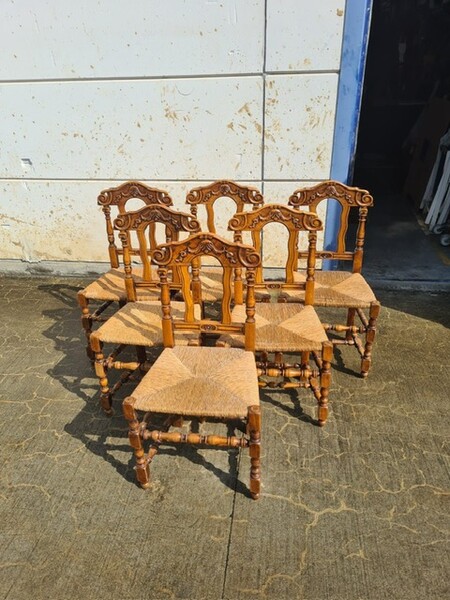 A 8578 - Six Chairs Louis XV